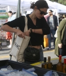 Filename=Out_at_the_Farmers_Market_in_Studio_City___285329.jpg
Filesize=1300KiB
Dimensions=2333x3500
Date added=Jul 04, 2018 Out_at_the_Farmers_Market_in_Studio_City___285329.jpg
