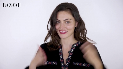 5B1920x10805D_Phoebe_Tonkin_On_Her_Boyfriend2C_Diet_And_Margot_Robbie__ELLE_Australia_005.jpg