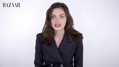 5B1920x10805D_Phoebe_Tonkin_On_Her_Boyfriend2C_Diet_And_Margot_Robbie__ELLE_Australia_018.jpg