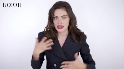 5B1920x10805D_Phoebe_Tonkin_On_Her_Boyfriend2C_Diet_And_Margot_Robbie__ELLE_Australia_027.jpg