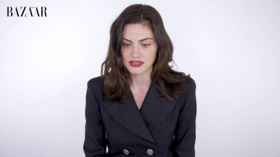 5B1920x10805D_Phoebe_Tonkin_On_Her_Boyfriend2C_Diet_And_Margot_Robbie__ELLE_Australia_034.jpg