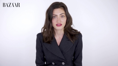5B1920x10805D_Phoebe_Tonkin_On_Her_Boyfriend2C_Diet_And_Margot_Robbie__ELLE_Australia_037.jpg