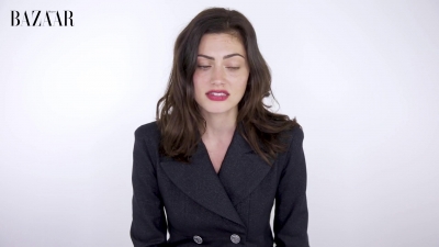 5B1920x10805D_Phoebe_Tonkin_On_Her_Boyfriend2C_Diet_And_Margot_Robbie__ELLE_Australia_039.jpg