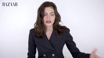 5B1920x10805D_Phoebe_Tonkin_On_Her_Boyfriend2C_Diet_And_Margot_Robbie__ELLE_Australia_055.jpg
