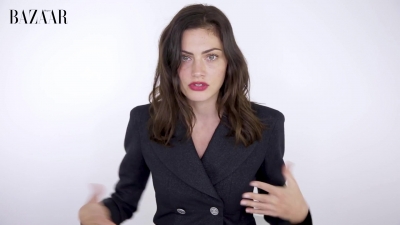 5B1920x10805D_Phoebe_Tonkin_On_Her_Boyfriend2C_Diet_And_Margot_Robbie__ELLE_Australia_057.jpg