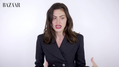 5B1920x10805D_Phoebe_Tonkin_On_Her_Boyfriend2C_Diet_And_Margot_Robbie__ELLE_Australia_086.jpg