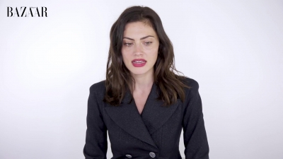 5B1920x10805D_Phoebe_Tonkin_On_Her_Boyfriend2C_Diet_And_Margot_Robbie__ELLE_Australia_110.jpg