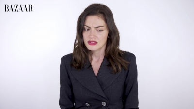 5B1920x10805D_Phoebe_Tonkin_On_Her_Boyfriend2C_Diet_And_Margot_Robbie__ELLE_Australia_121.jpg