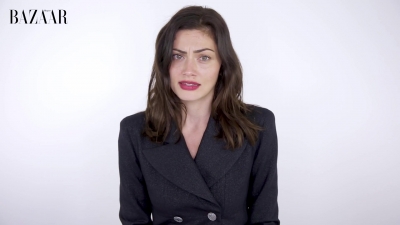 5B1920x10805D_Phoebe_Tonkin_On_Her_Boyfriend2C_Diet_And_Margot_Robbie__ELLE_Australia_124.jpg