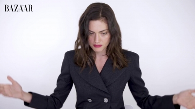 5B1920x10805D_Phoebe_Tonkin_On_Her_Boyfriend2C_Diet_And_Margot_Robbie__ELLE_Australia_171.jpg