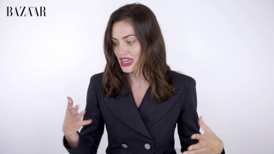 5B1920x10805D_Phoebe_Tonkin_On_Her_Boyfriend2C_Diet_And_Margot_Robbie__ELLE_Australia_186.jpg