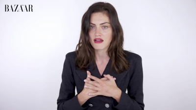 5B1920x10805D_Phoebe_Tonkin_On_Her_Boyfriend2C_Diet_And_Margot_Robbie__ELLE_Australia_192.jpg