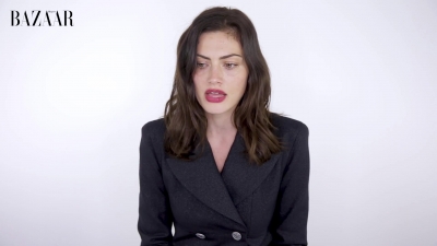 5B1920x10805D_Phoebe_Tonkin_On_Her_Boyfriend2C_Diet_And_Margot_Robbie__ELLE_Australia_225.jpg