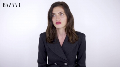 5B1920x10805D_Phoebe_Tonkin_On_Her_Boyfriend2C_Diet_And_Margot_Robbie__ELLE_Australia_246.jpg