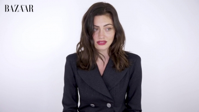 5B1920x10805D_Phoebe_Tonkin_On_Her_Boyfriend2C_Diet_And_Margot_Robbie__ELLE_Australia_252.jpg
