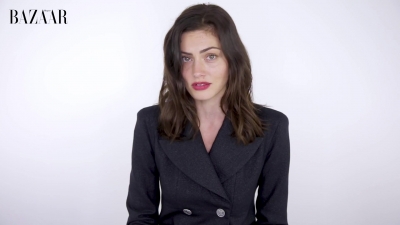 5B1920x10805D_Phoebe_Tonkin_On_Her_Boyfriend2C_Diet_And_Margot_Robbie__ELLE_Australia_253.jpg