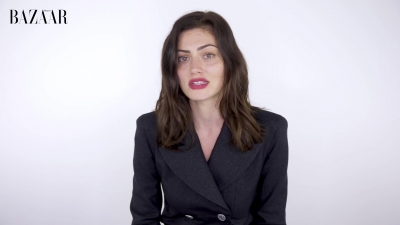 5B1920x10805D_Phoebe_Tonkin_On_Her_Boyfriend2C_Diet_And_Margot_Robbie__ELLE_Australia_255.jpg