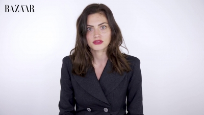 5B1920x10805D_Phoebe_Tonkin_On_Her_Boyfriend2C_Diet_And_Margot_Robbie__ELLE_Australia_258.jpg