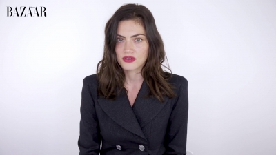 5B1920x10805D_Phoebe_Tonkin_On_Her_Boyfriend2C_Diet_And_Margot_Robbie__ELLE_Australia_281.jpg