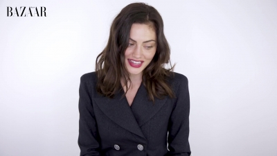 5B1920x10805D_Phoebe_Tonkin_On_Her_Boyfriend2C_Diet_And_Margot_Robbie__ELLE_Australia_290.jpg