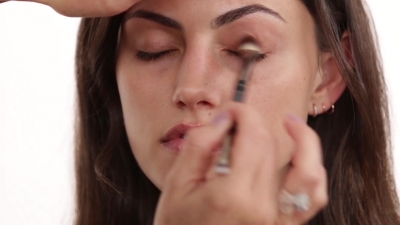 Bronze_Evening_Makeup_with_Phoebe_Tonkin_by_Celebrity_Makeup_Artist_Monika_Blunder_0274.jpg