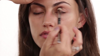 Bronze_Evening_Makeup_with_Phoebe_Tonkin_by_Celebrity_Makeup_Artist_Monika_Blunder_0276.jpg
