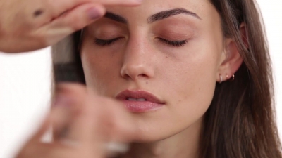 Bronze_Evening_Makeup_with_Phoebe_Tonkin_by_Celebrity_Makeup_Artist_Monika_Blunder_0278.jpg