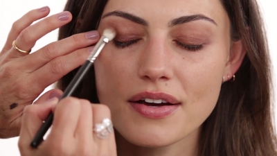 Bronze_Evening_Makeup_with_Phoebe_Tonkin_by_Celebrity_Makeup_Artist_Monika_Blunder_0319.jpg