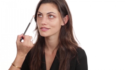 Bronze_Evening_Makeup_with_Phoebe_Tonkin_by_Celebrity_Makeup_Artist_Monika_Blunder_0334.jpg
