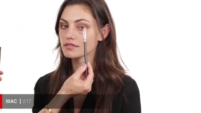 Bronze_Evening_Makeup_with_Phoebe_Tonkin_by_Celebrity_Makeup_Artist_Monika_Blunder_0337.jpg