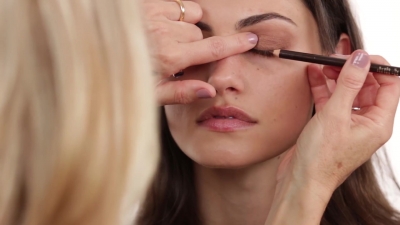 Bronze_Evening_Makeup_with_Phoebe_Tonkin_by_Celebrity_Makeup_Artist_Monika_Blunder_0390.jpg