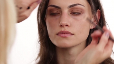 Bronze_Evening_Makeup_with_Phoebe_Tonkin_by_Celebrity_Makeup_Artist_Monika_Blunder_0399.jpg
