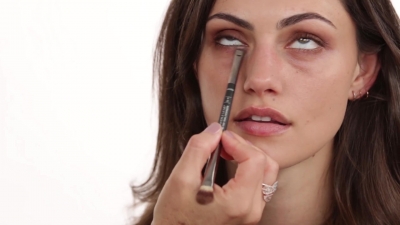 Bronze_Evening_Makeup_with_Phoebe_Tonkin_by_Celebrity_Makeup_Artist_Monika_Blunder_0446.jpg