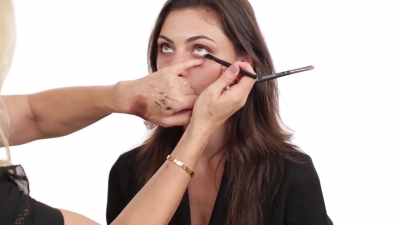 Bronze_Evening_Makeup_with_Phoebe_Tonkin_by_Celebrity_Makeup_Artist_Monika_Blunder_0454.jpg