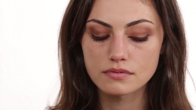 Bronze_Evening_Makeup_with_Phoebe_Tonkin_by_Celebrity_Makeup_Artist_Monika_Blunder_0519.jpg