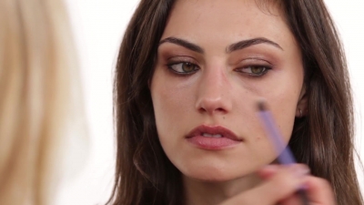 Bronze_Evening_Makeup_with_Phoebe_Tonkin_by_Celebrity_Makeup_Artist_Monika_Blunder_0648.jpg