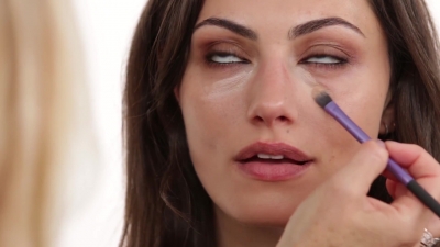 Bronze_Evening_Makeup_with_Phoebe_Tonkin_by_Celebrity_Makeup_Artist_Monika_Blunder_0721.jpg