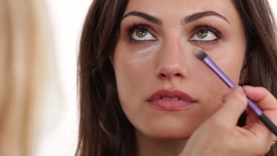 Bronze_Evening_Makeup_with_Phoebe_Tonkin_by_Celebrity_Makeup_Artist_Monika_Blunder_0722.jpg