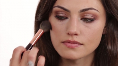 Bronze_Evening_Makeup_with_Phoebe_Tonkin_by_Celebrity_Makeup_Artist_Monika_Blunder_0814.jpg