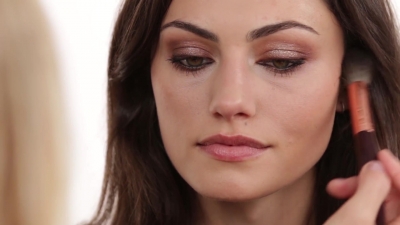 Bronze_Evening_Makeup_with_Phoebe_Tonkin_by_Celebrity_Makeup_Artist_Monika_Blunder_0823.jpg