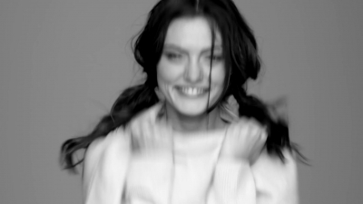 GIRLS_IN_FRAME___PHOEBE_TONKIN_126.jpg