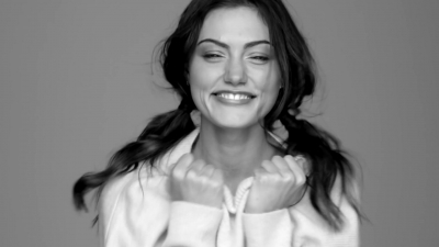 GIRLS_IN_FRAME___PHOEBE_TONKIN_127.jpg