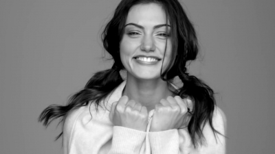 GIRLS_IN_FRAME___PHOEBE_TONKIN_129.jpg