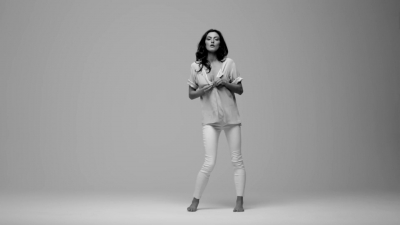 GIRLS_IN_FRAME___PHOEBE_TONKIN_230.jpg
