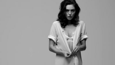 GIRLS_IN_FRAME___PHOEBE_TONKIN_292.jpg