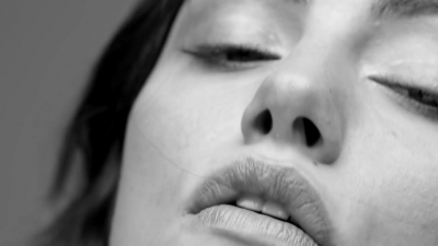 GIRLS_IN_FRAME___PHOEBE_TONKIN_321.jpg