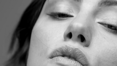 GIRLS_IN_FRAME___PHOEBE_TONKIN_322.jpg