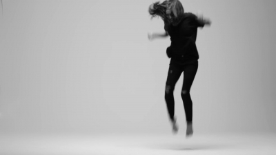 GIRLS_IN_FRAME___PHOEBE_TONKIN_416.jpg