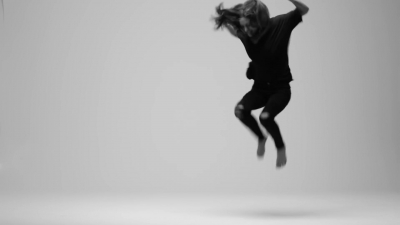 GIRLS_IN_FRAME___PHOEBE_TONKIN_417.jpg