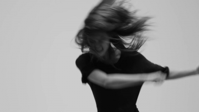 GIRLS_IN_FRAME___PHOEBE_TONKIN_430.jpg